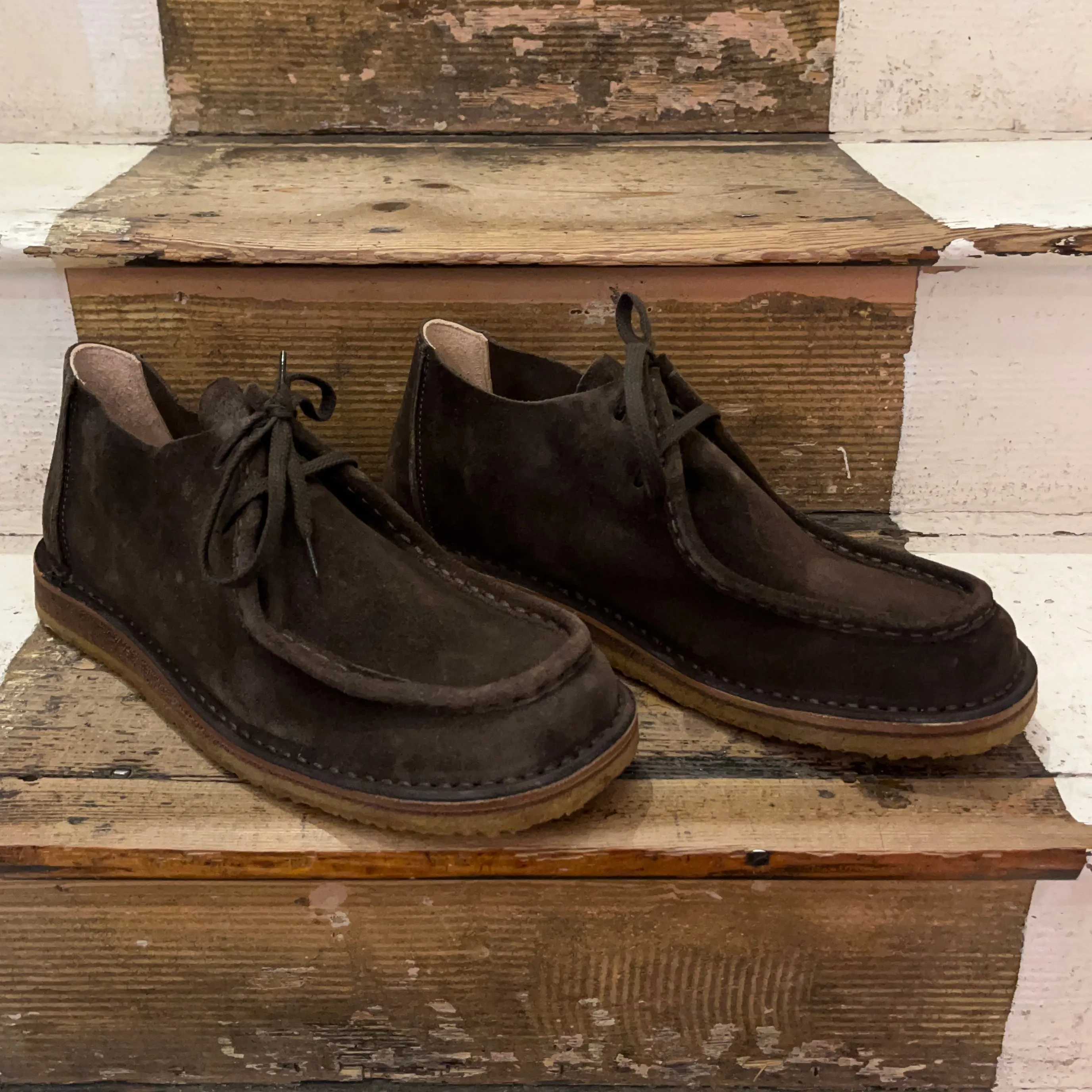 Astorflex - Beenflex Shoe - Dark Chestnut Suede - Crepe Sole