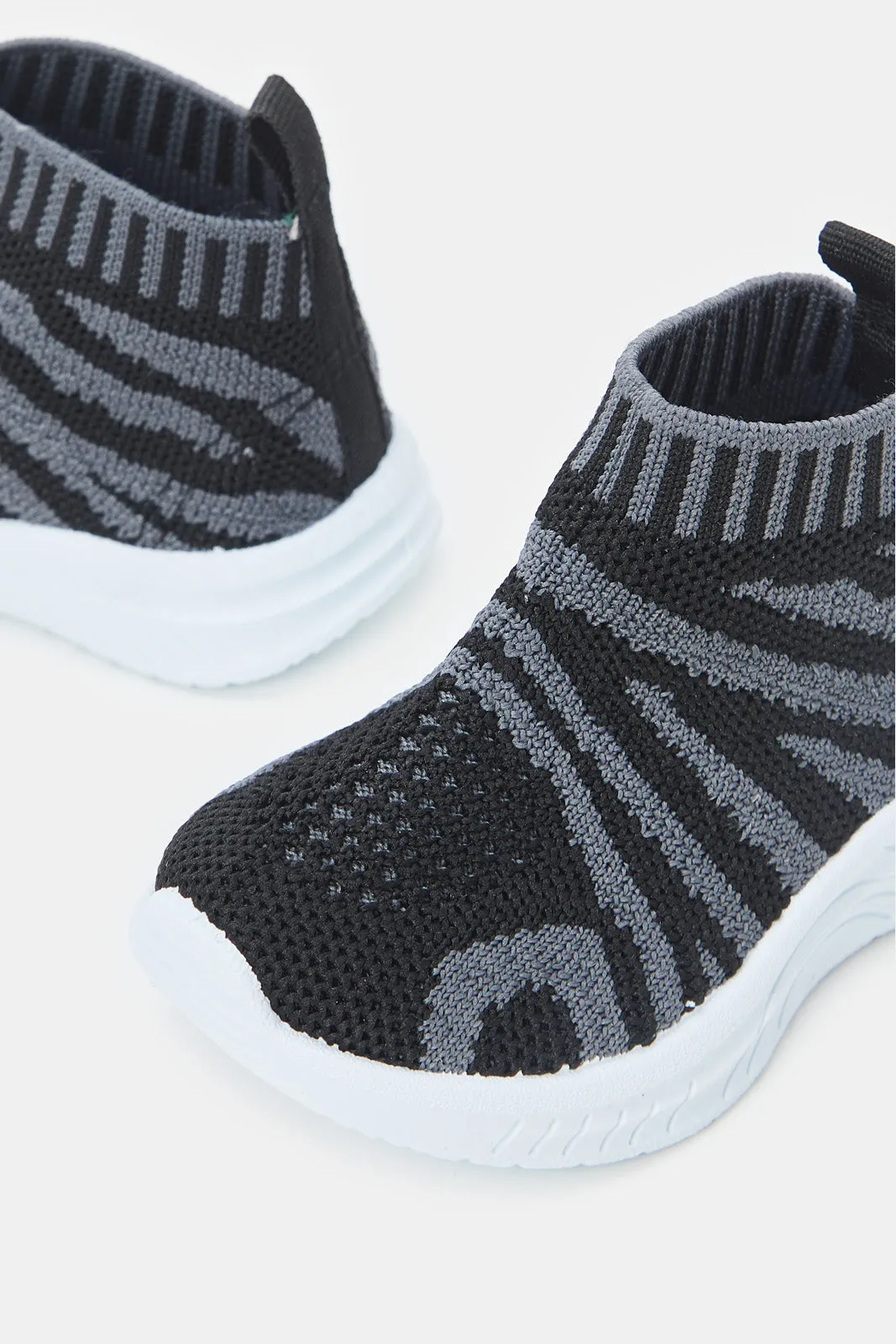 Boys Black Fly knit Slip-On Sneakers