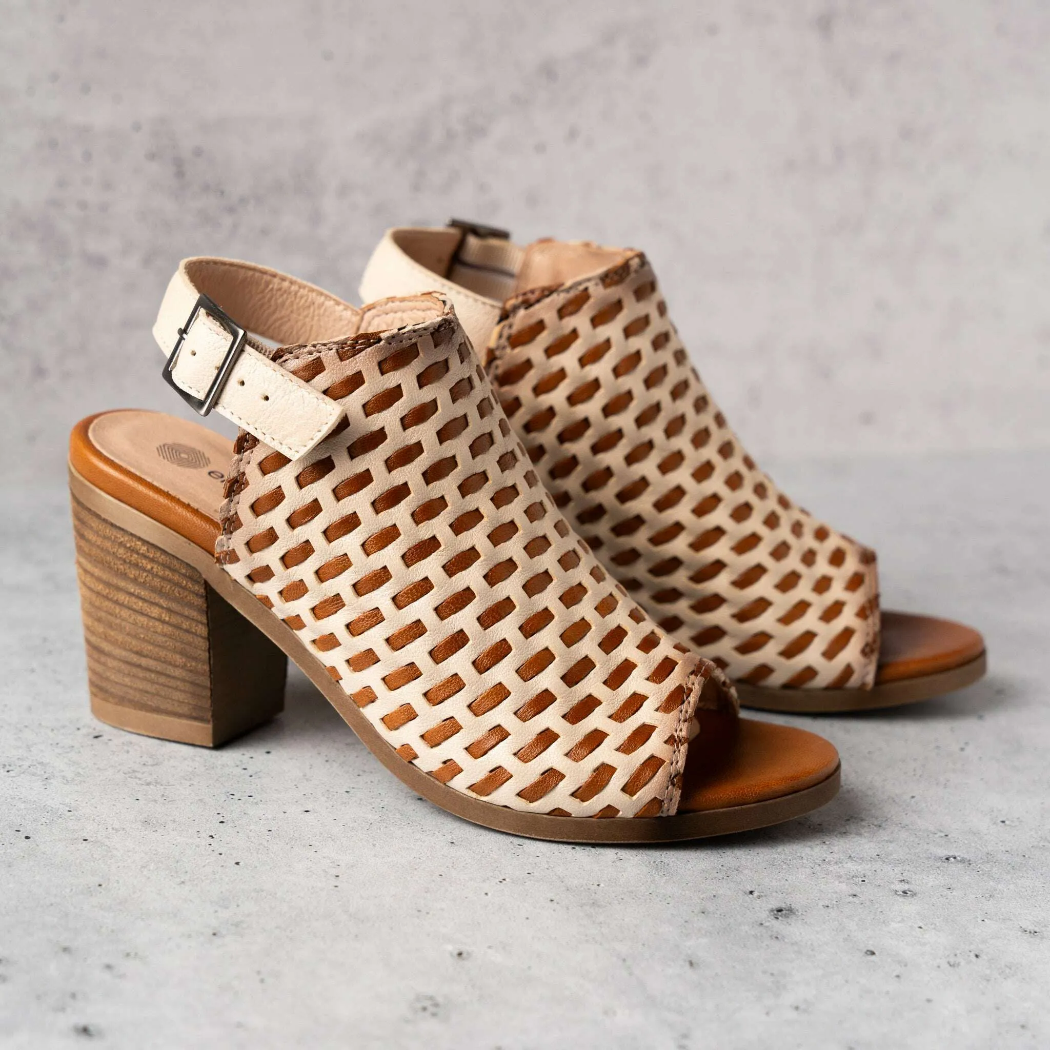 Eric Michael - Paris - Woven Cream/Tan or Black/Tan