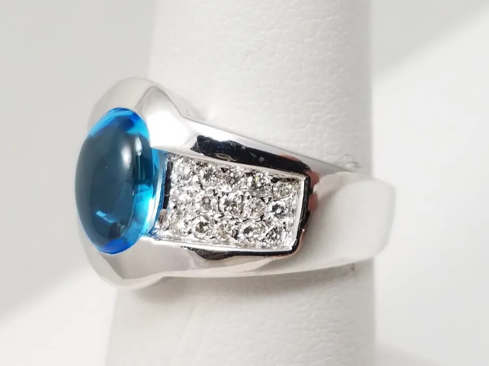 Flashy 18k White Gold Natural Blue Topaz Diamond Ring