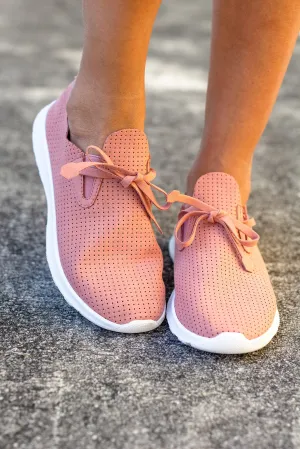 Marlow Salmon Sneakers