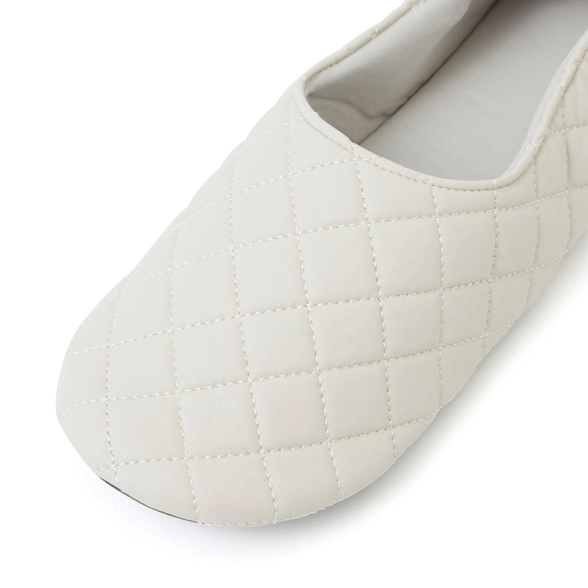 Pocketable Roomshoes Quilted White