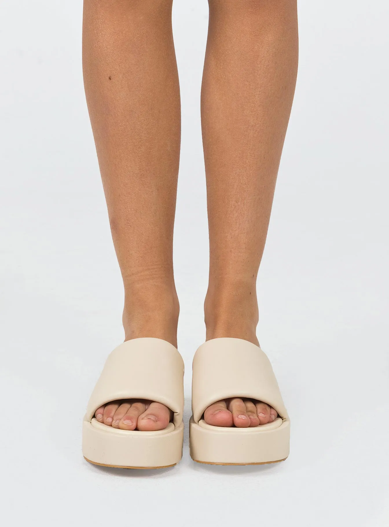 Satya Platform Sandals Cream