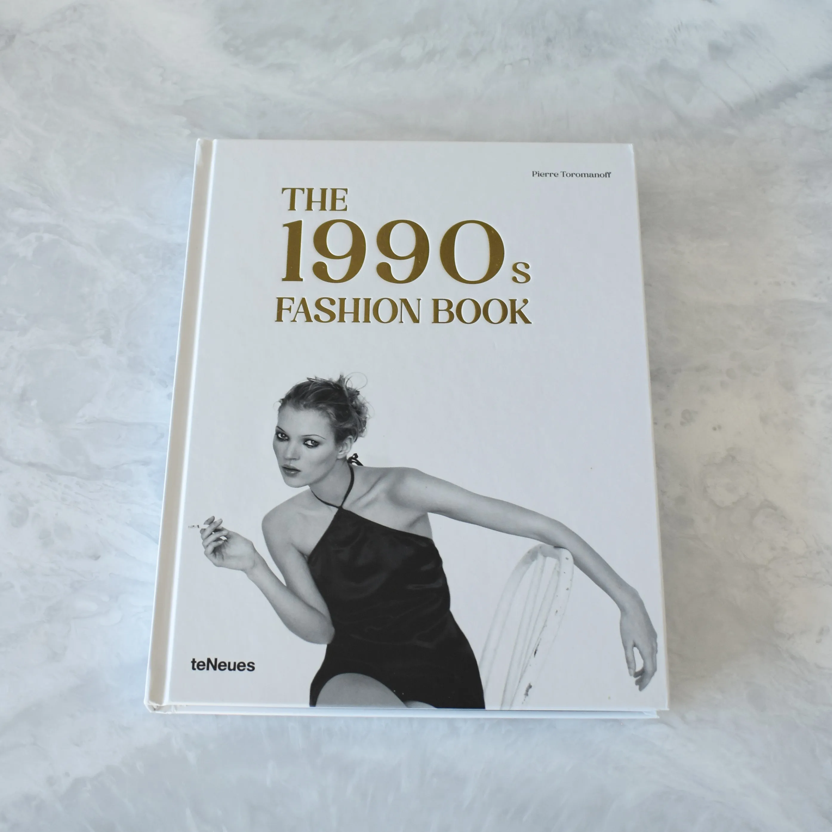 The 1990s Fashion Book