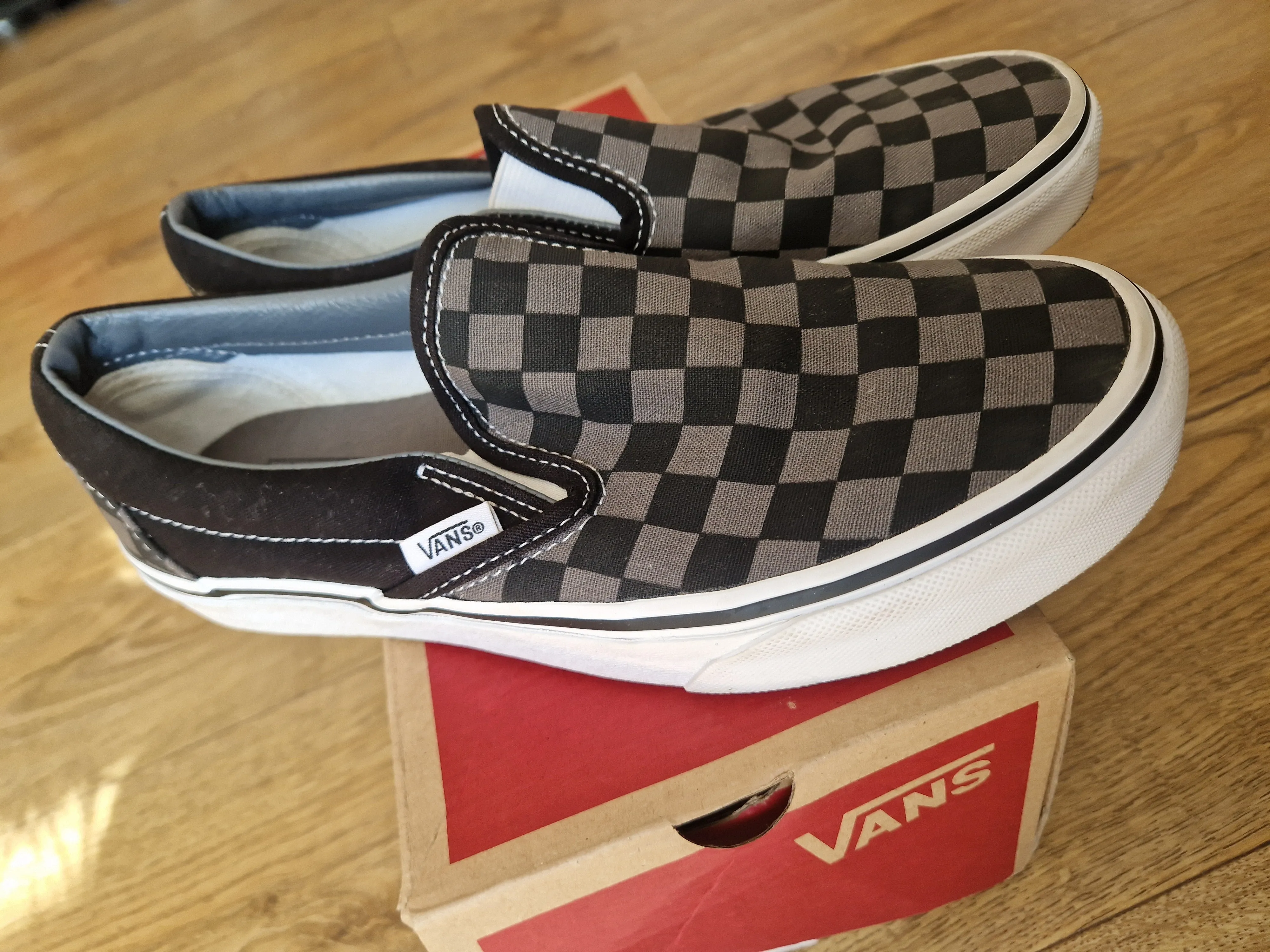 Vans Black & Pewter checkerboard slip on sneakers - size 4.5