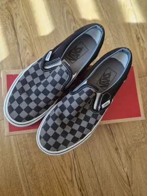 Vans Black & Pewter checkerboard slip on sneakers - size 4.5