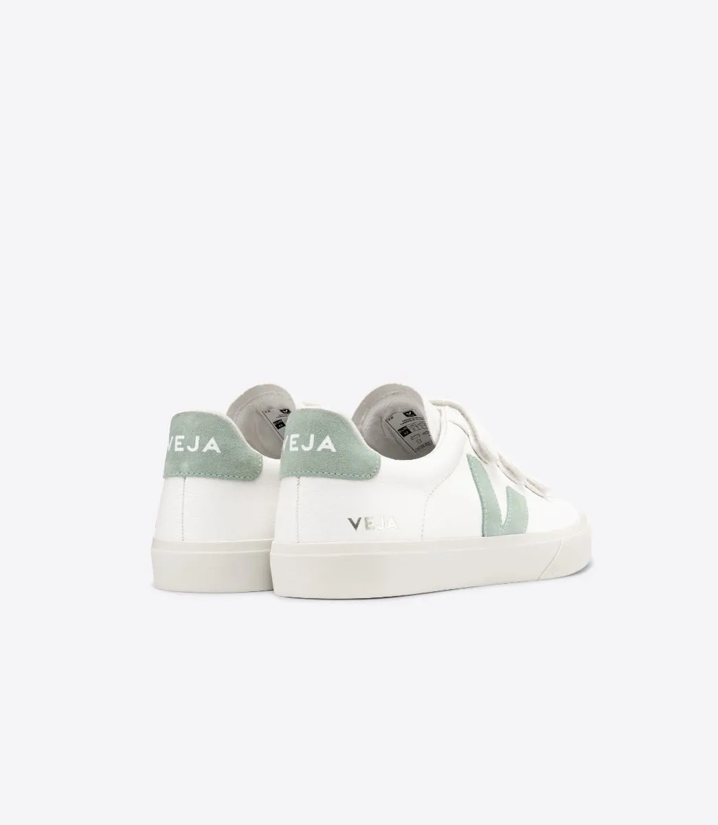 Veja - Recife Logo Chromefree in Extra White Matcha