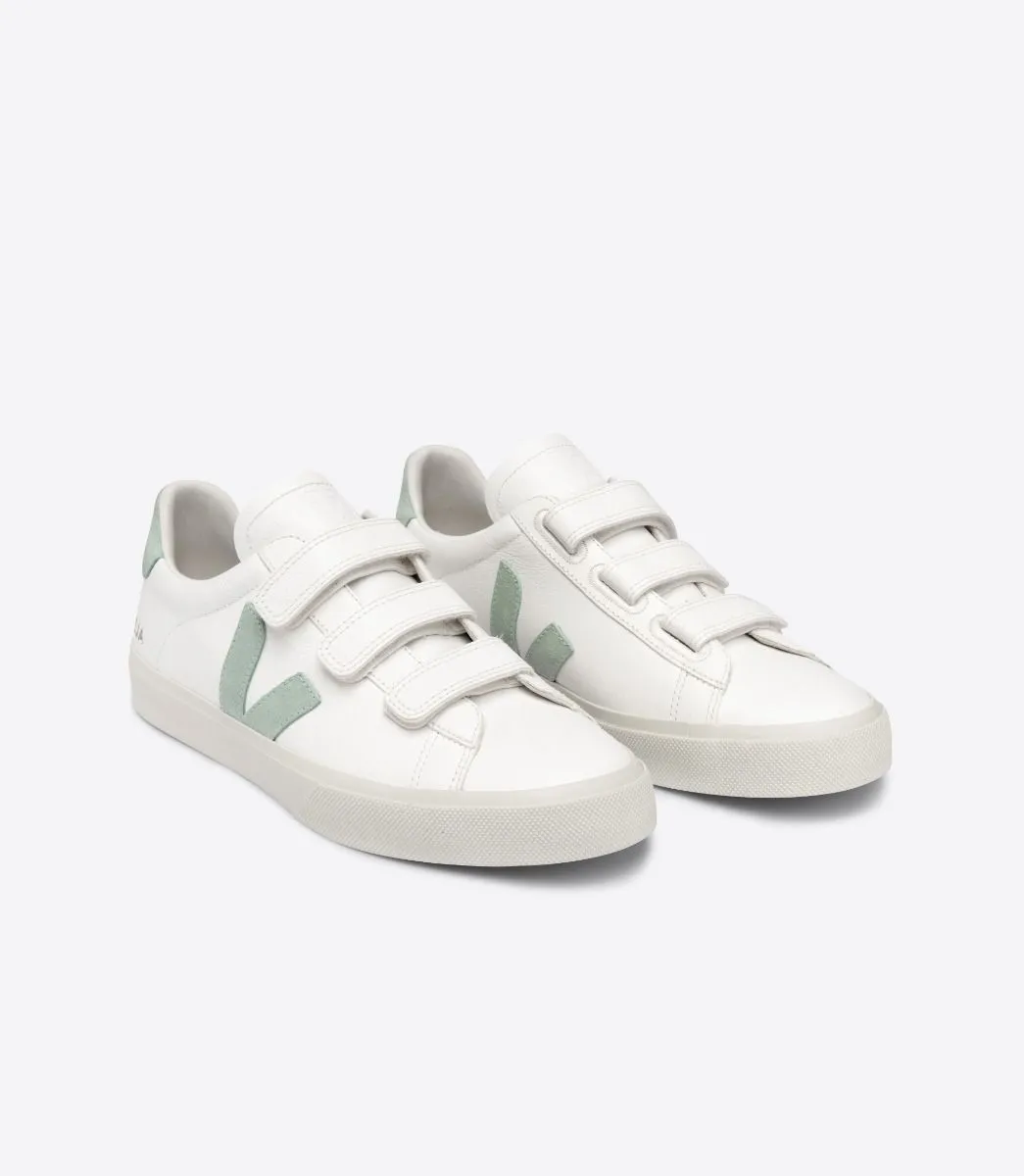 Veja - Recife Logo Chromefree in Extra White Matcha