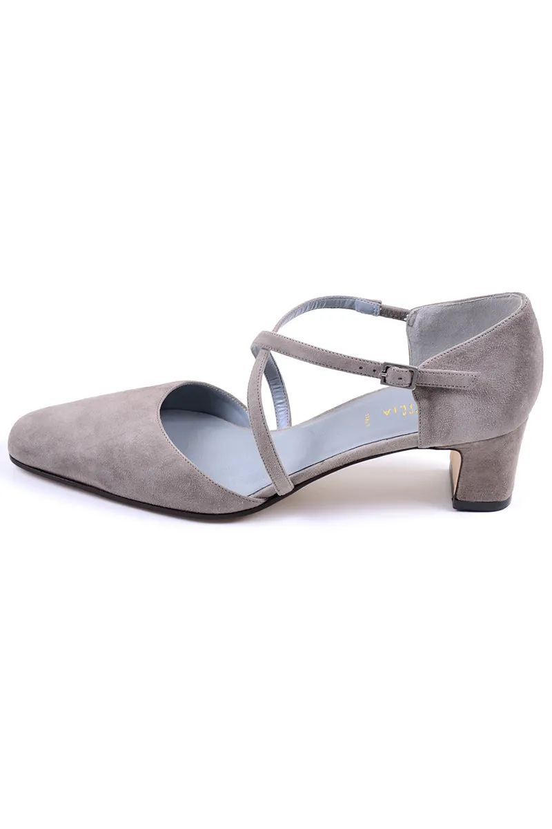 Vintage Grey Suede Cross Strap Block Heels 8.5AA